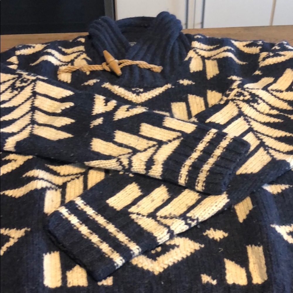 Thick hand knit polo sweater